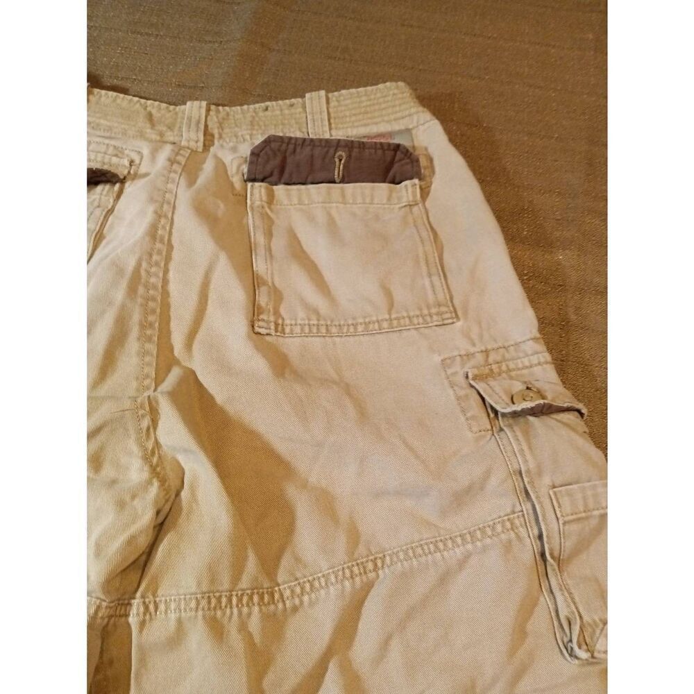 Wearfirst brand Boys Cargo Shorts - Size: 18 (0708) - Picture 5 of 7